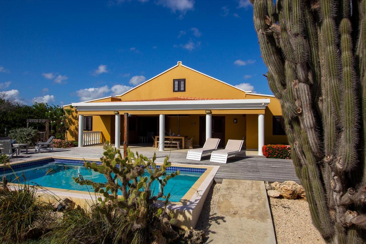 Kas Hoi In Sabalpalm Villas Кралендижк Екстериор снимка